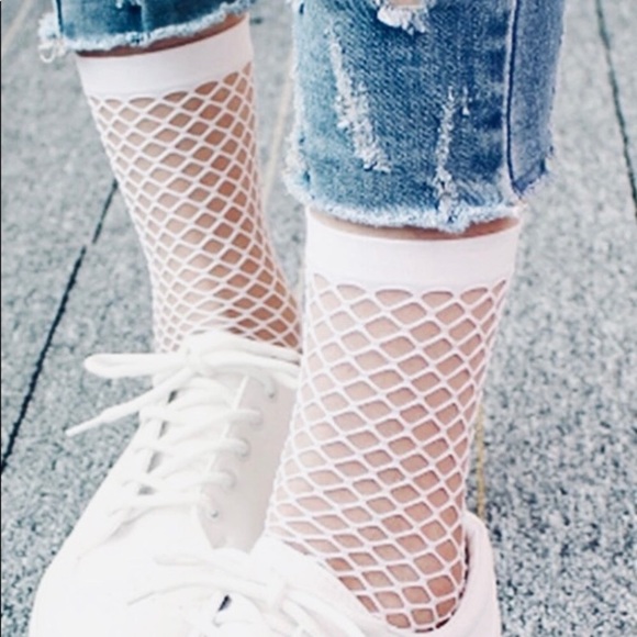 🔥 white fishnet socks - Picture 2 of 7